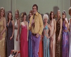 Carry On Girls Screenshot